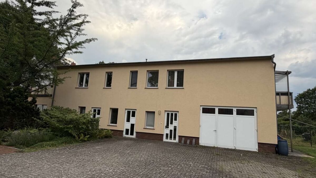 ..und Mietwohnung im 1.OG
