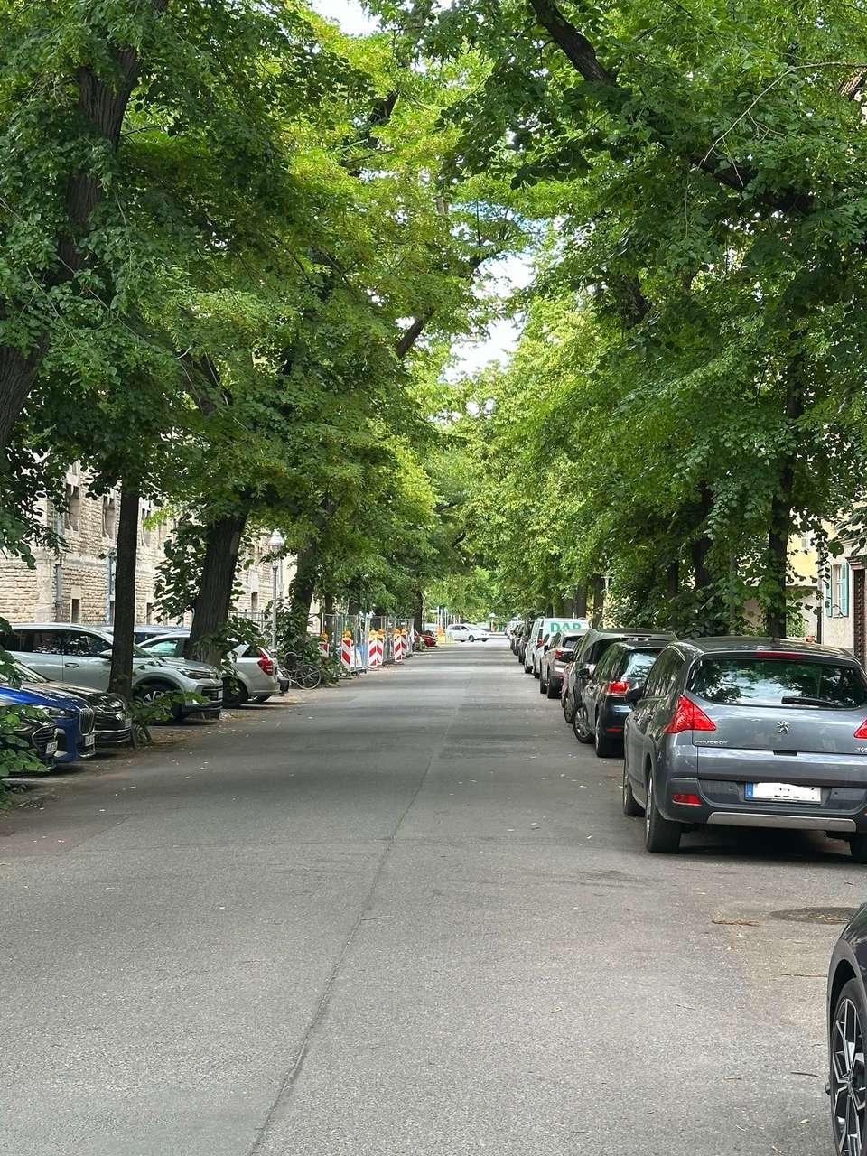 Parkmöglichkeiten Strasse