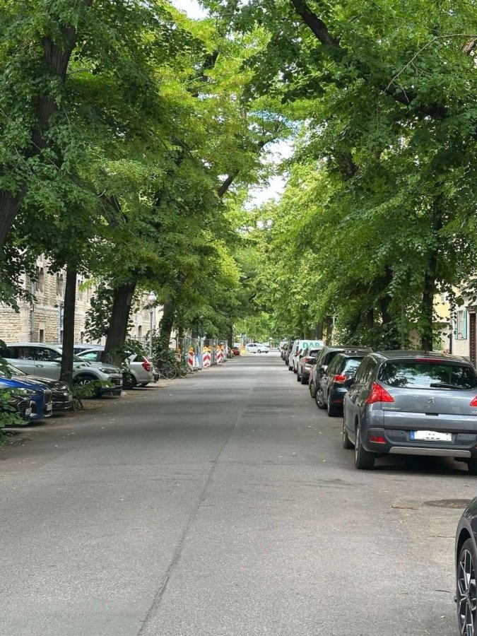 Parkmöglichkeiten Strasse