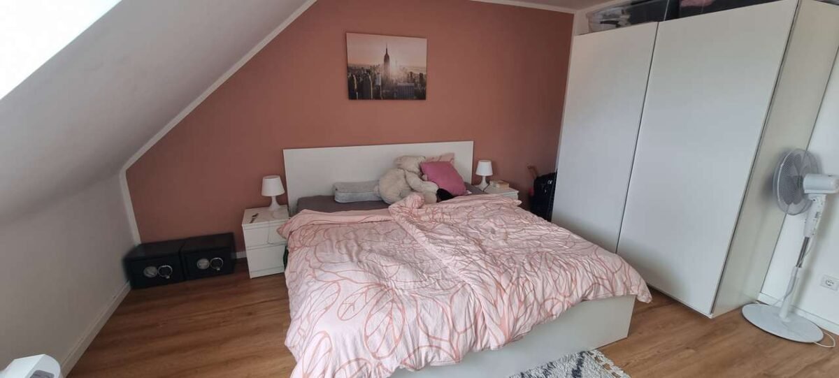 Schlafzimmer Bild 1