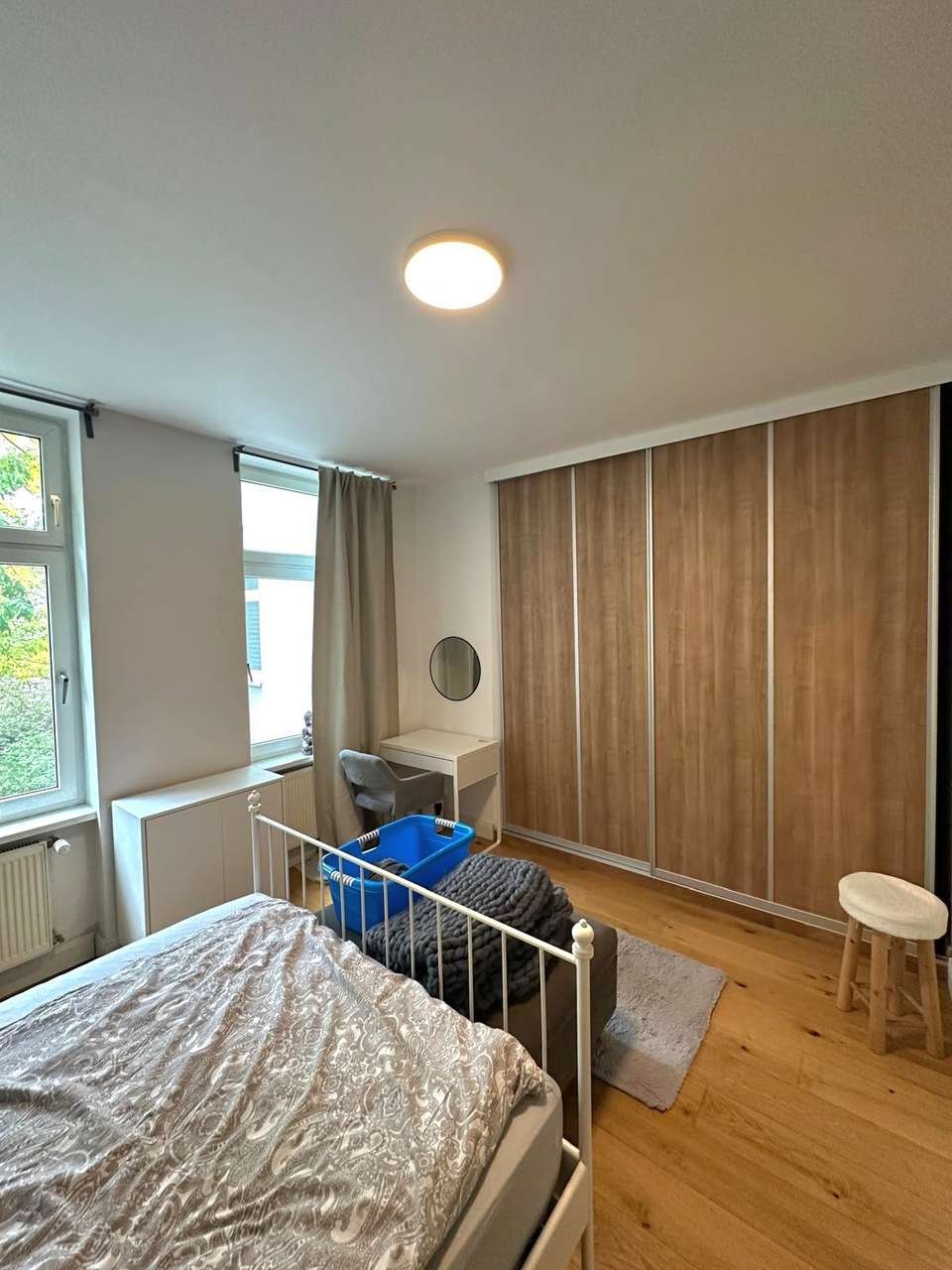 Schlafzimmer Bild 1