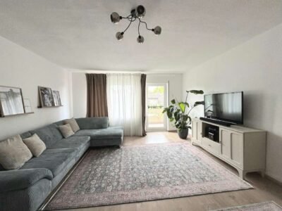 3 Zi.-Wohnung mit Balkon & Stellplatz in ruhiger Lage zu vermieten, 41352 Korschenbroich, Etagenwohnung
